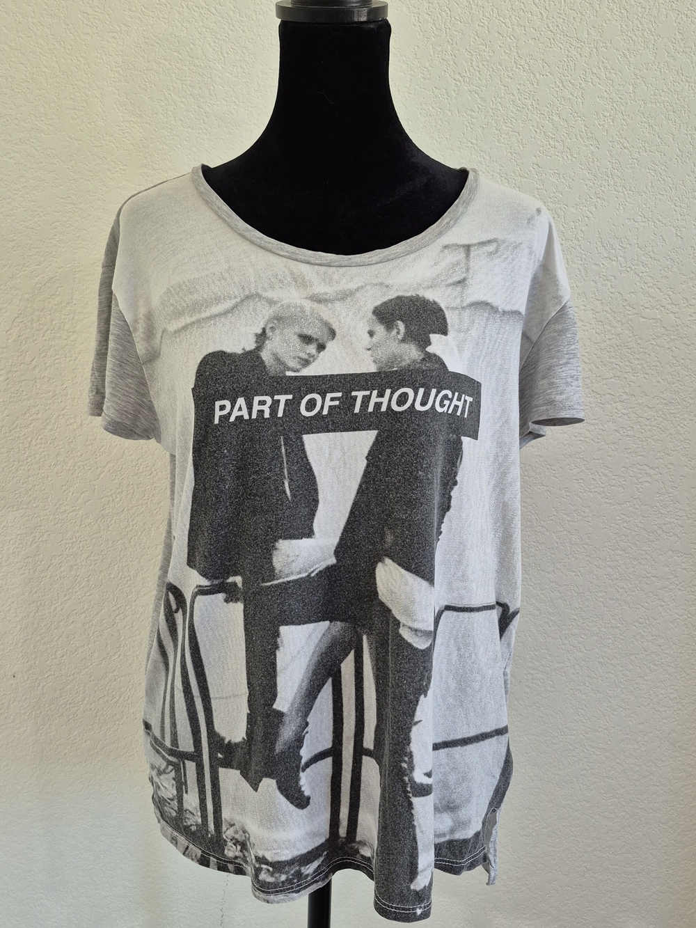 Graphic 'Part of Thought' Tee in Light Gray and Black